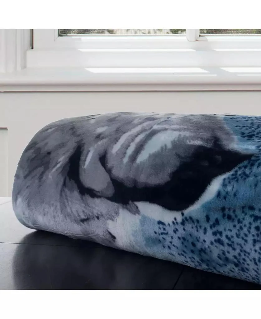 Baldwin Wolf Heavy Thick Plush Mink Oversized Throw, 74" x 91" 4