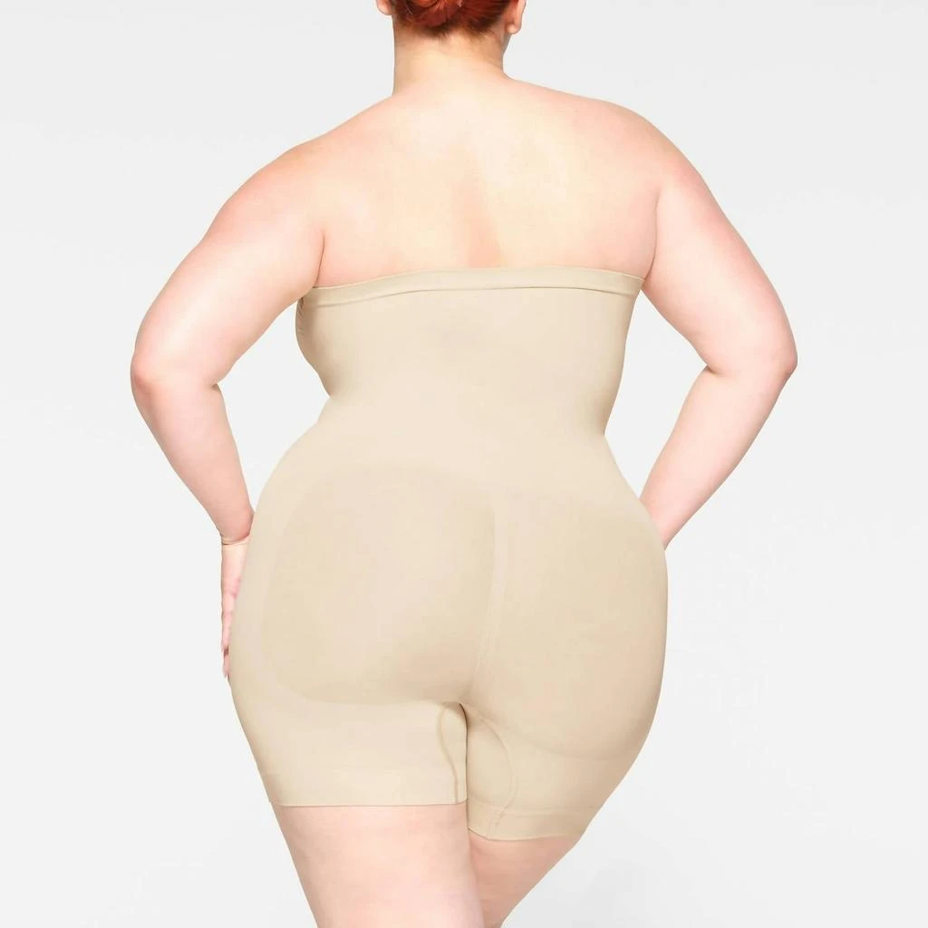SKIMS Skims - Seamless Sculpt Strapless Shortie Bodysuit 3