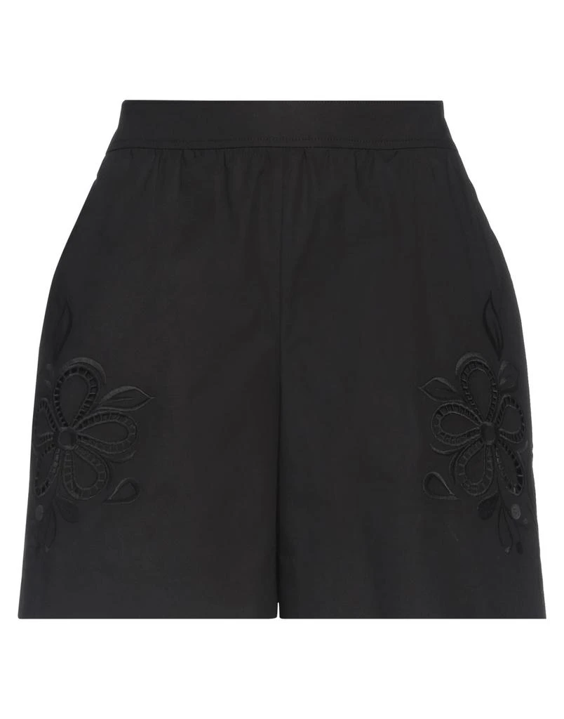 Boutique Moschino Shorts & Bermuda 1