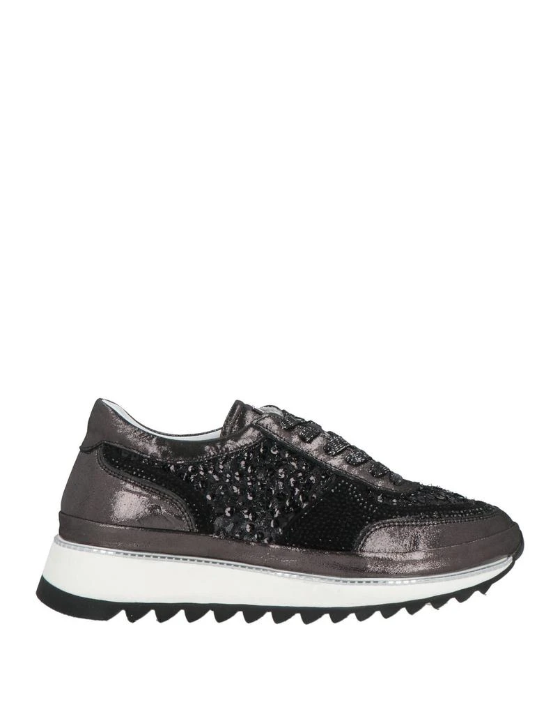 NILA & NILA Sneakers 1