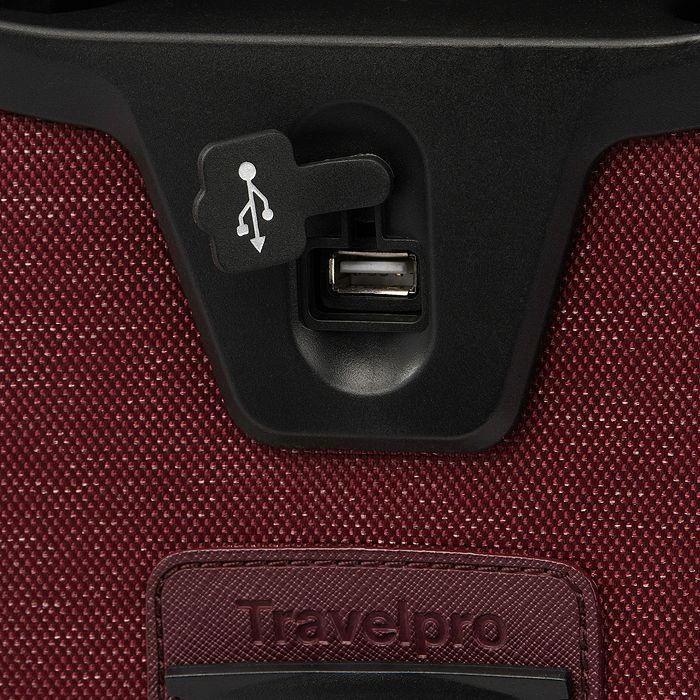 Travelpro Platinum Elite 21" Expandable Spinner 13