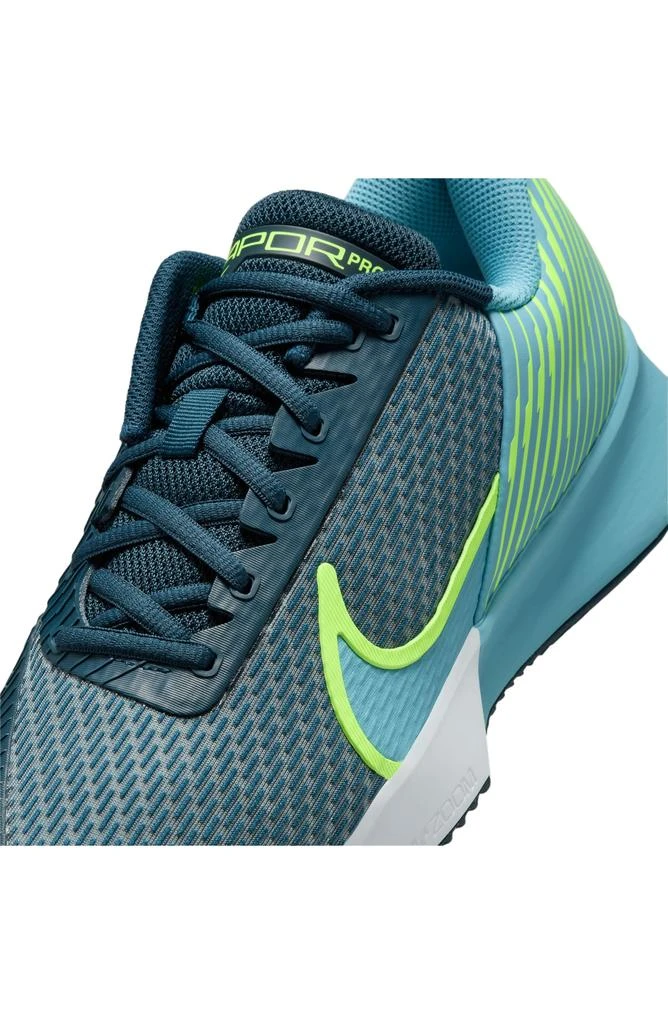 NIKE Zoom Vapor Pro 2 Hard Court Tennis Shoe 9