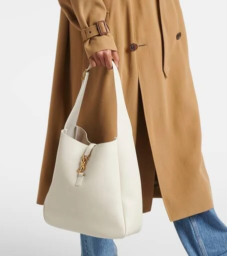 Yves Saint Laurent Le 5 à 7 Supple Large leather shoulder bag 7