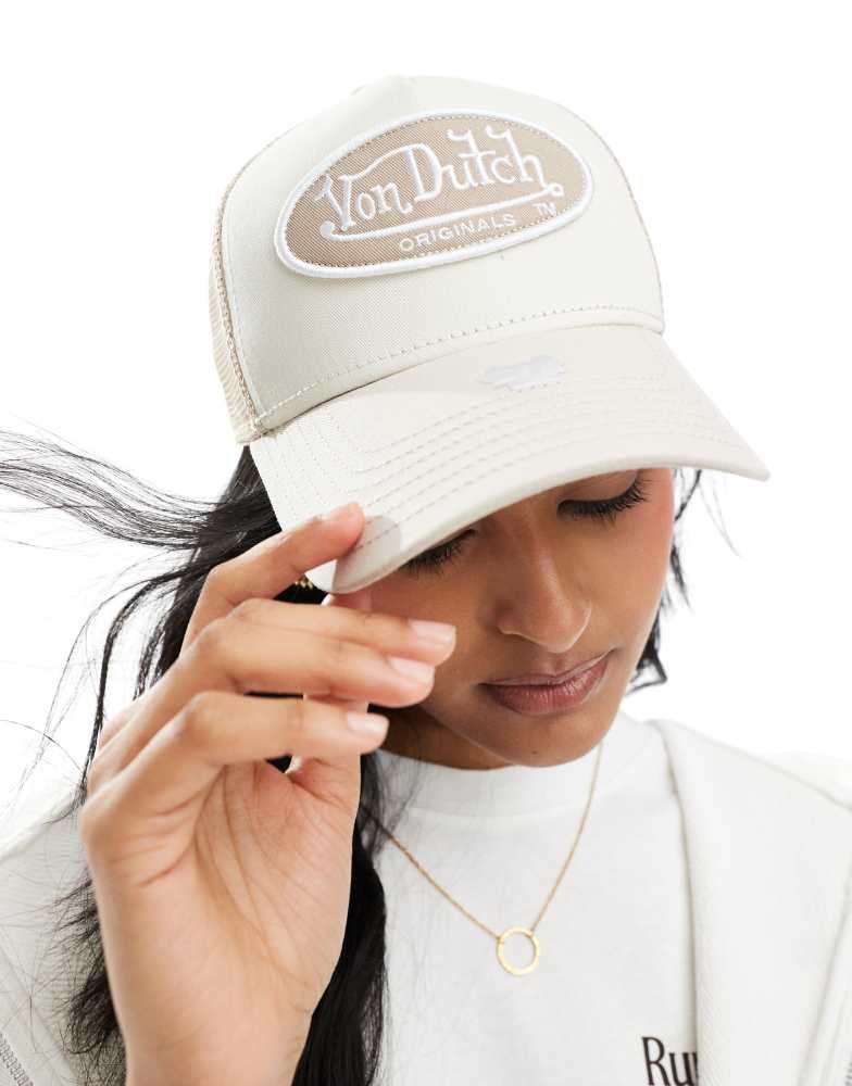 Von Dutch Von Dutch Boston trucker cap in beige and white