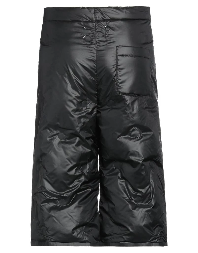 MAISON MARGIELA Shorts
Bermuda 2