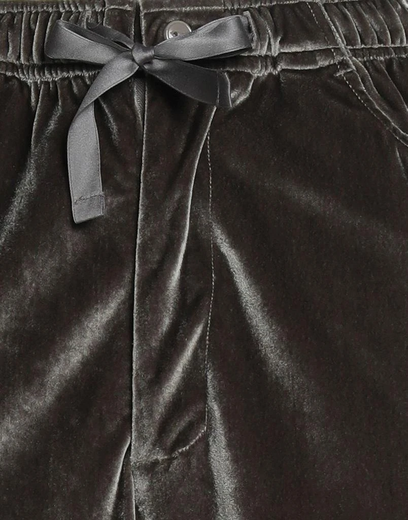 Needles Casual pants 4