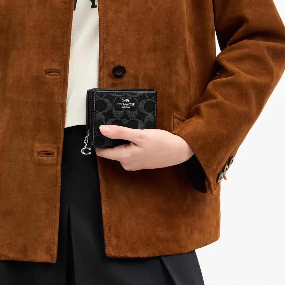 Coach Snap Wallet In Signature Denim 3