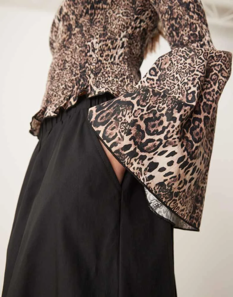 Miss Selfridge Miss Selfridge midi skirt in black 3