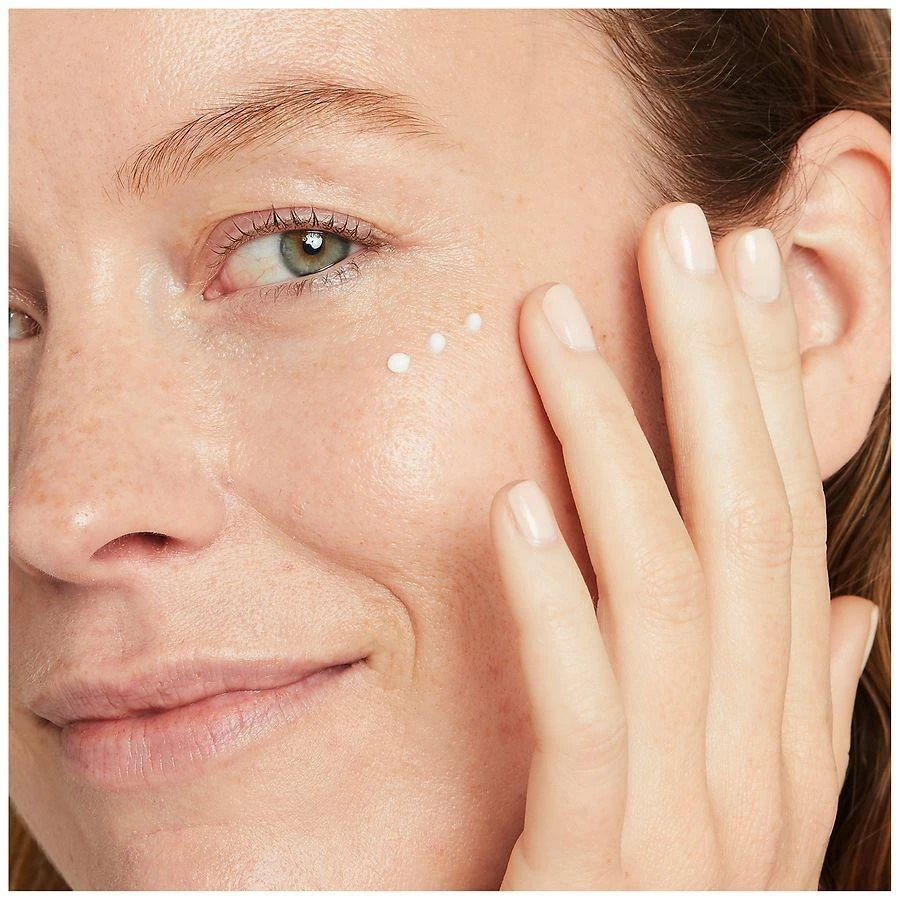 No7 Restore & Renew Multi Action Eye Cream 9