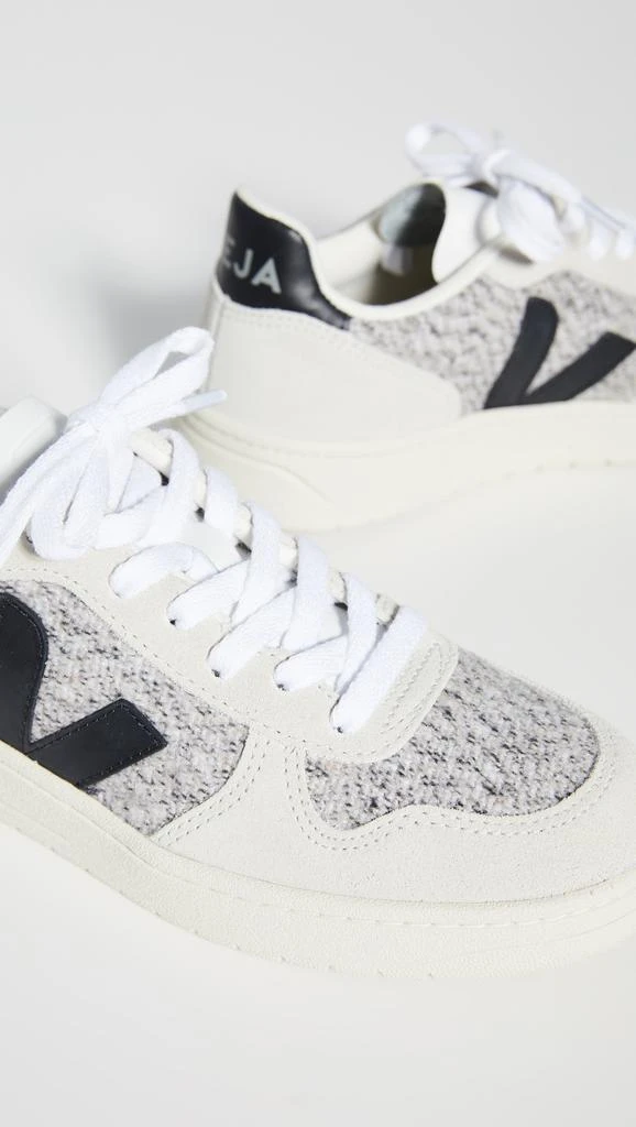 Veja V-10 Sneakers 5