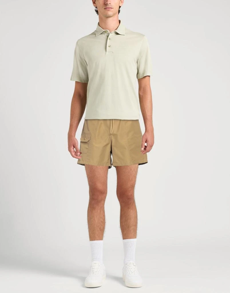 HOWLIN' Shorts & Bermuda 2