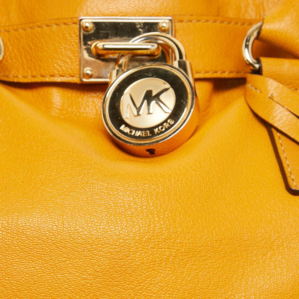 MICHAEL KORS Mustard Yellow cheapest Leather Zip