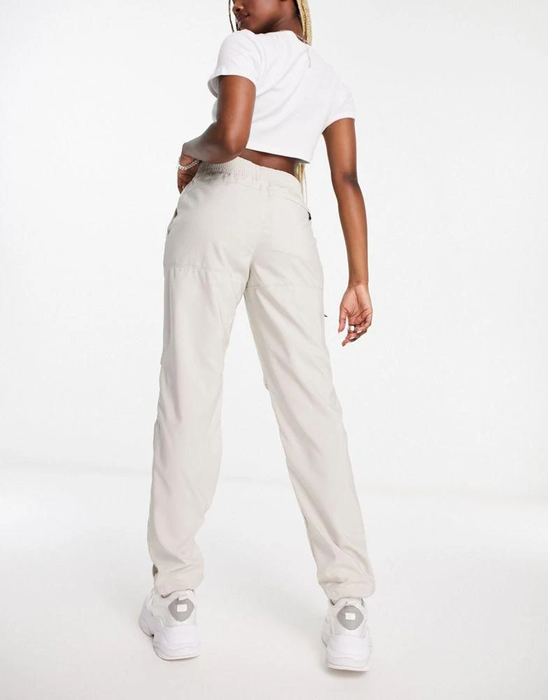 Columbia Columbia Coral Ridge trousers in stone 2