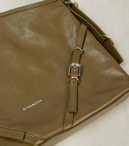 Givenchy Voyou Medium leather shoulder bag 6