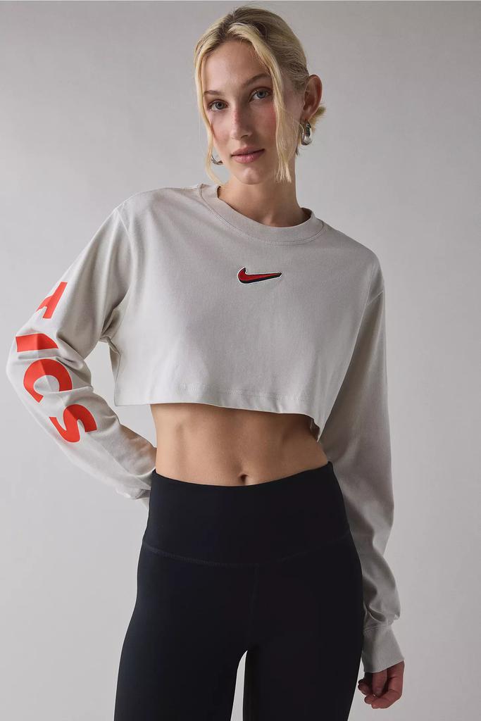nike oversized crop top