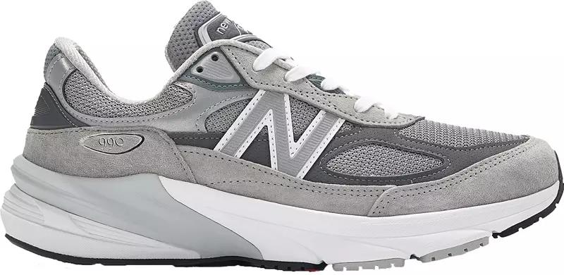 New Balance New Balance Women
s 990v6 Shoes