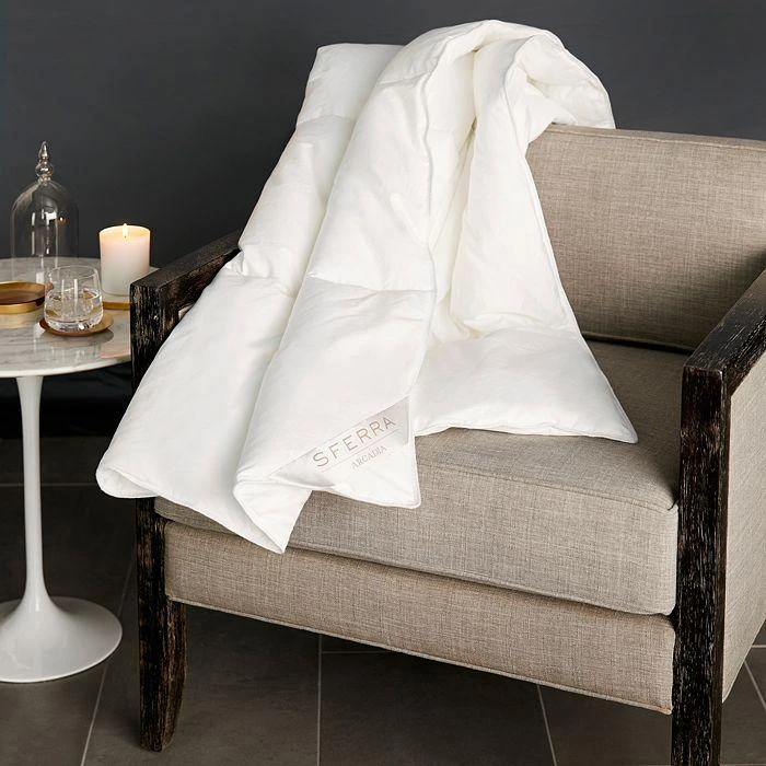 Sferra Arcadia Down Alternative Throw