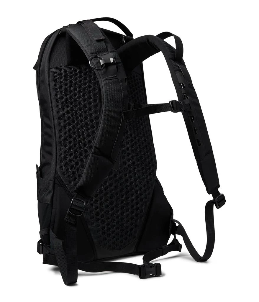 Arc'teryx Arro 22 Backpack 2