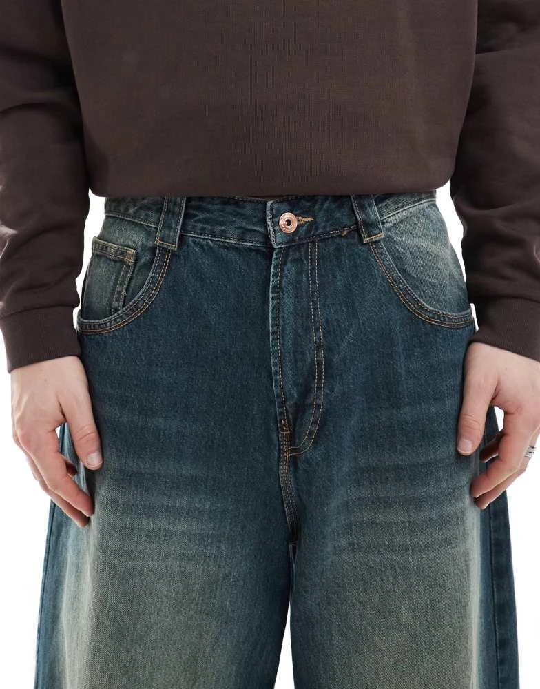 Bershka Bershka mega baggy jeans in blue wash 4