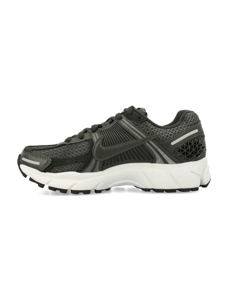 NIKE Nike Zoom Vomero 5 3