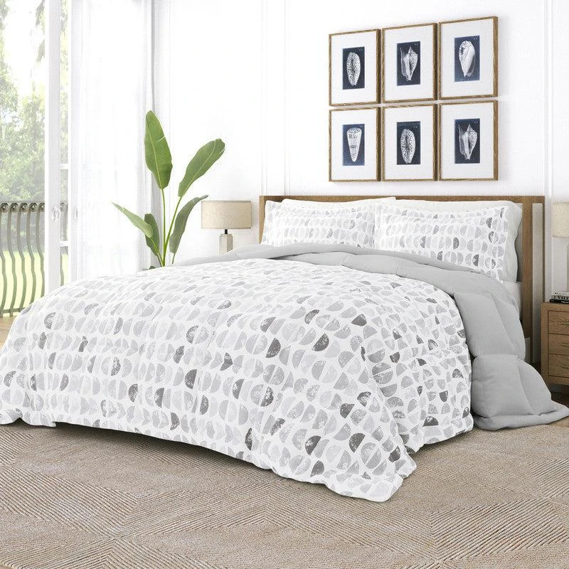 IENJOY HOME Moonlight Stars Light Gray Reversible Pattern Comforter Set Down-Alternative Ultra Soft Microfiber Bedding, Twin/TwinXL 1