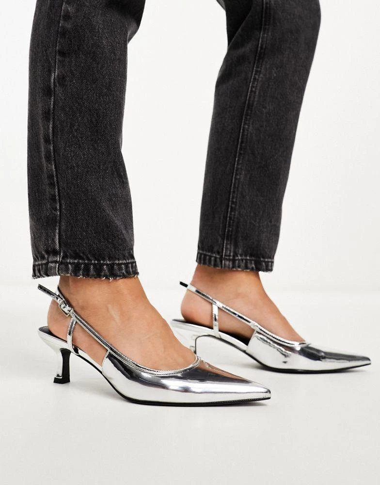 ASOS ASOS DESIGN Wide Fit Strut slingback kitten heeled shoes in silver 2