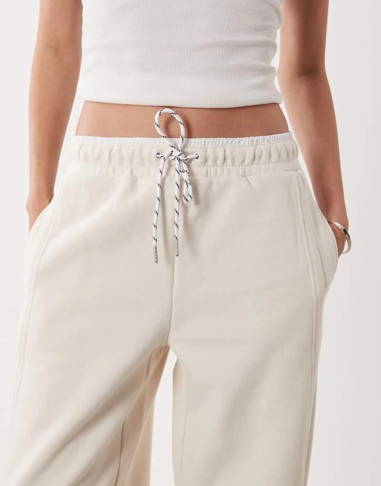 Cotton On Cotton On barrel plush barrel jogger sweatpants in sesame marl 3