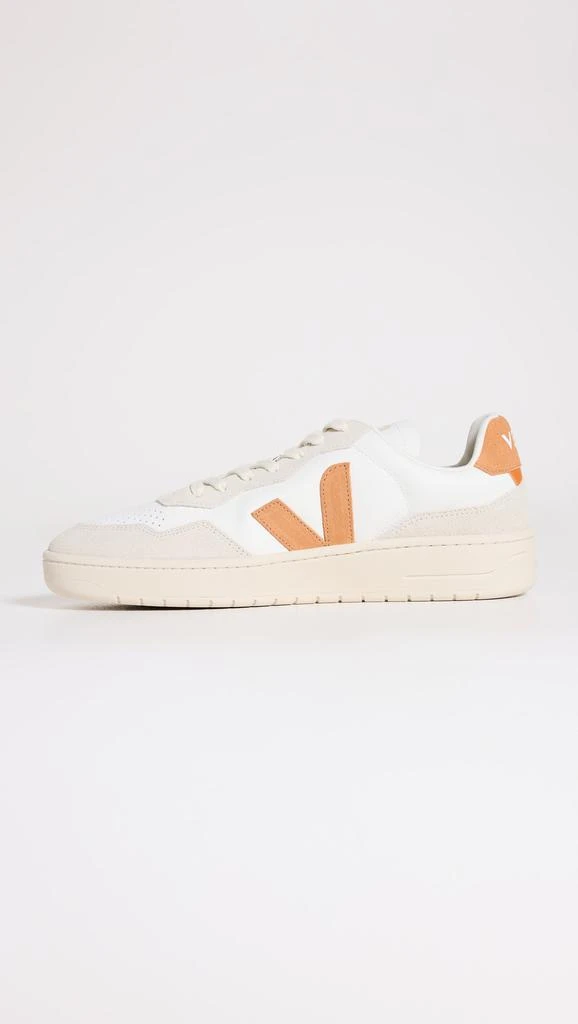 Veja V-90 Sneakers 3
