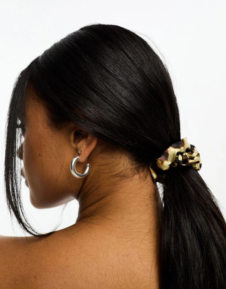 invisibobble invisibobble Hair Sprunchie - Magnificent Leo 3