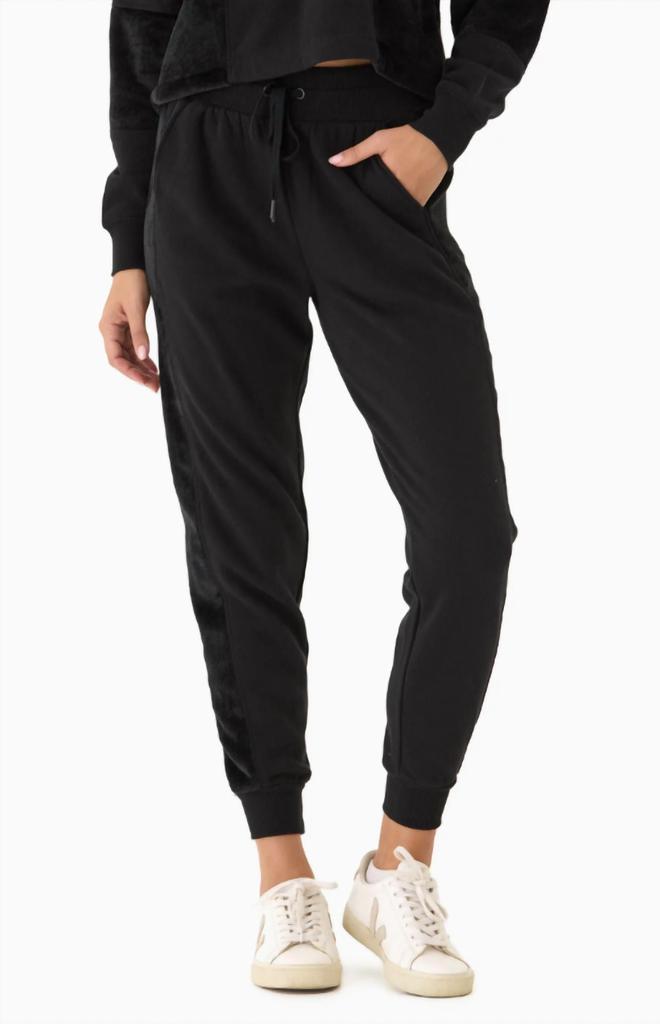 Threads for Thought Threads 4 Thought - Camillah Fleece Sherpa Jogger