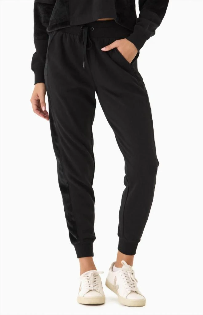 Threads for Thought Threads 4 Thought - Camillah Fleece Sherpa Jogger 1