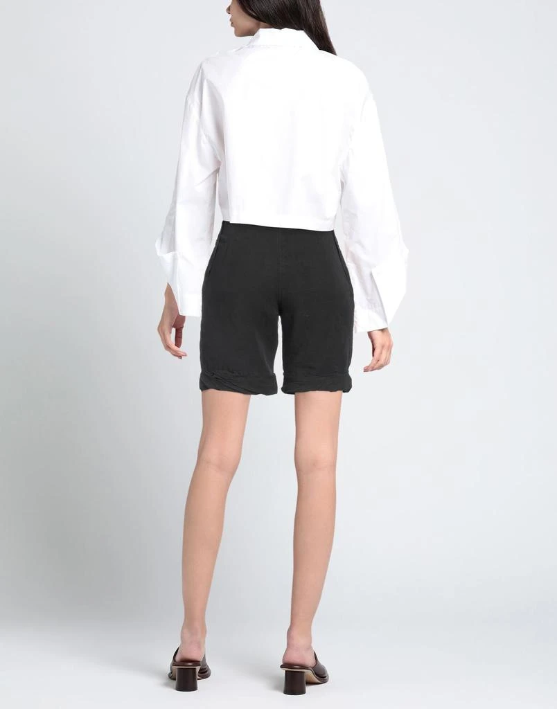 GOLD CASE Shorts & Bermuda 3