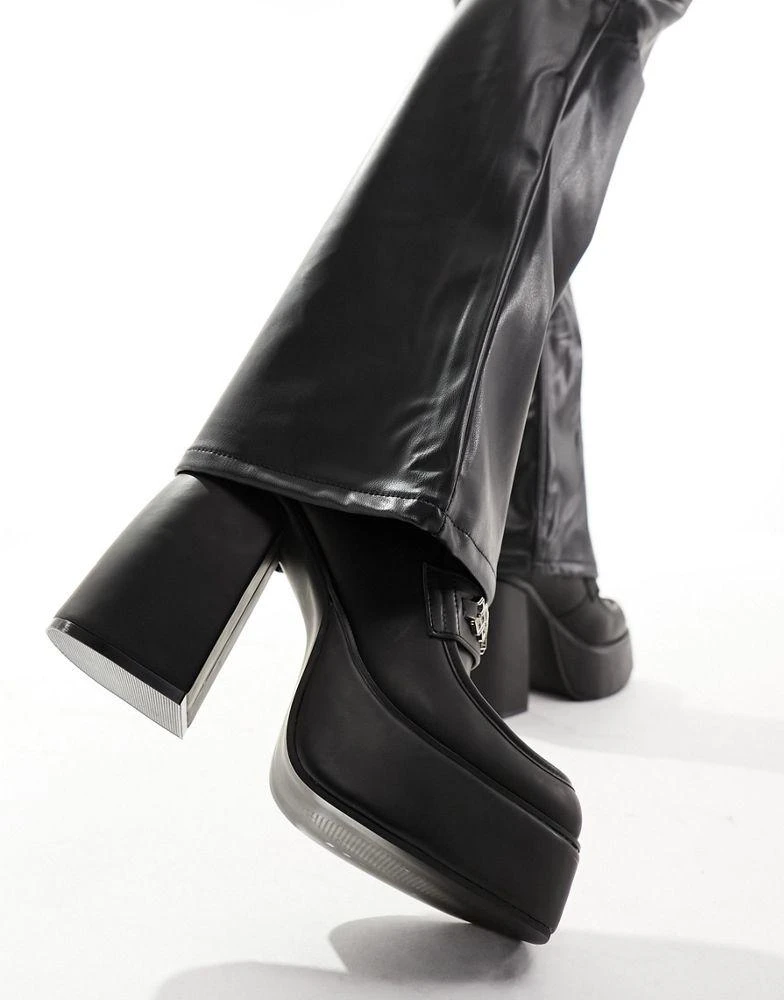 ASOS ASOS DESIGN chunky heeled loafer in black 3
