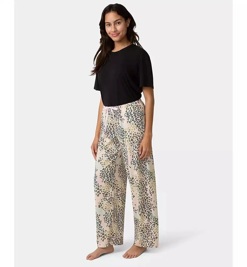Hue Women
s Printed Mid-Rise Pants 3