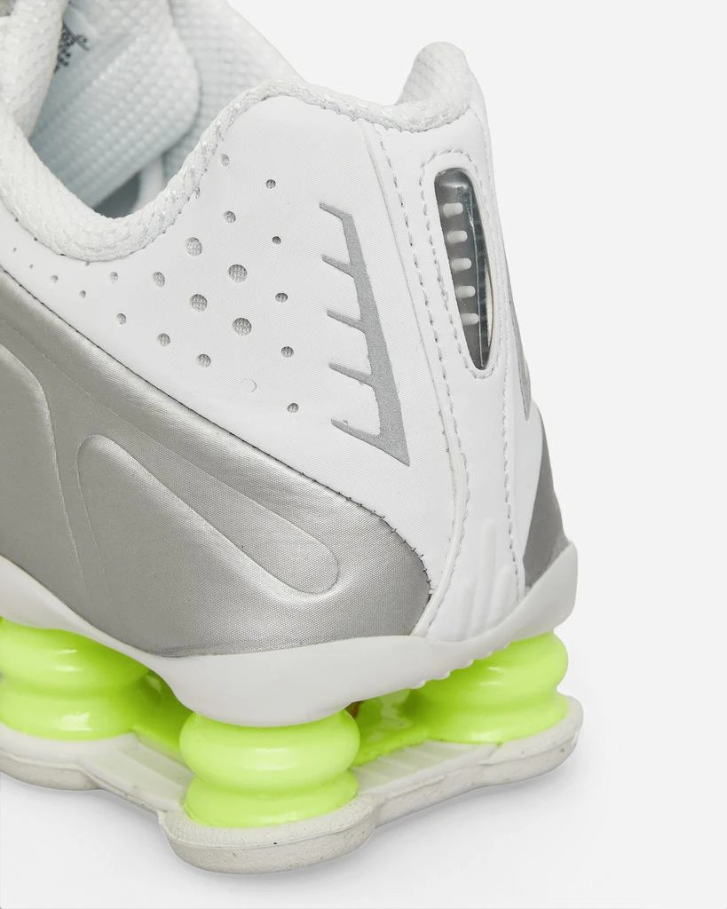 NIKE Women's Shox R4 Sneakers White / Metallic Silver / Volt 7