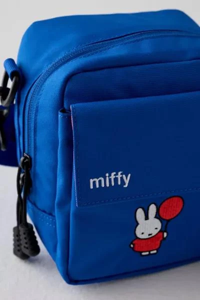 Retrospekt Miffy + Retrospekt UO Exclusive Instant Camera Bag 3