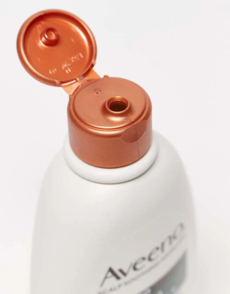 Aveeno Aveeno Haircare Volumising+ Fresh Greens Blend Shampoo 300ml 2