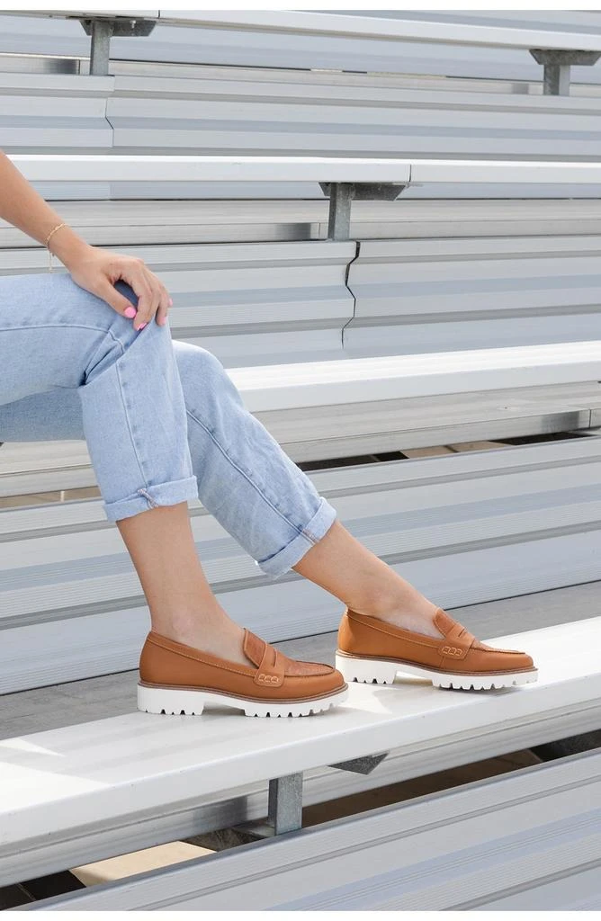 Journee Collection Kenly Comfort Foam Penny Loafer 7