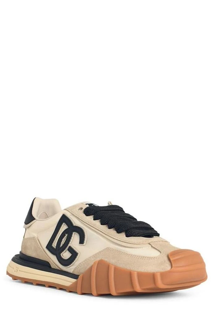 Dolce 
Gabbana Dolce 
Gabbana DG Logo Patch Sneakers 3