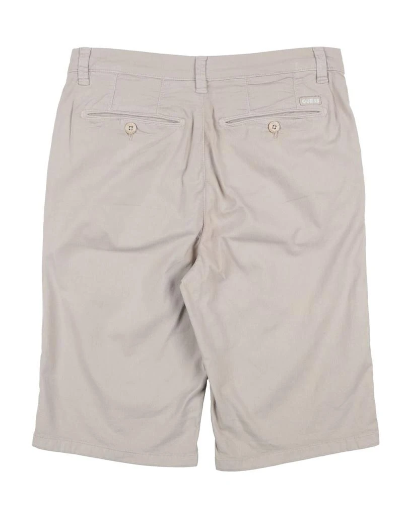 GUESS Shorts 
Bermuda 2