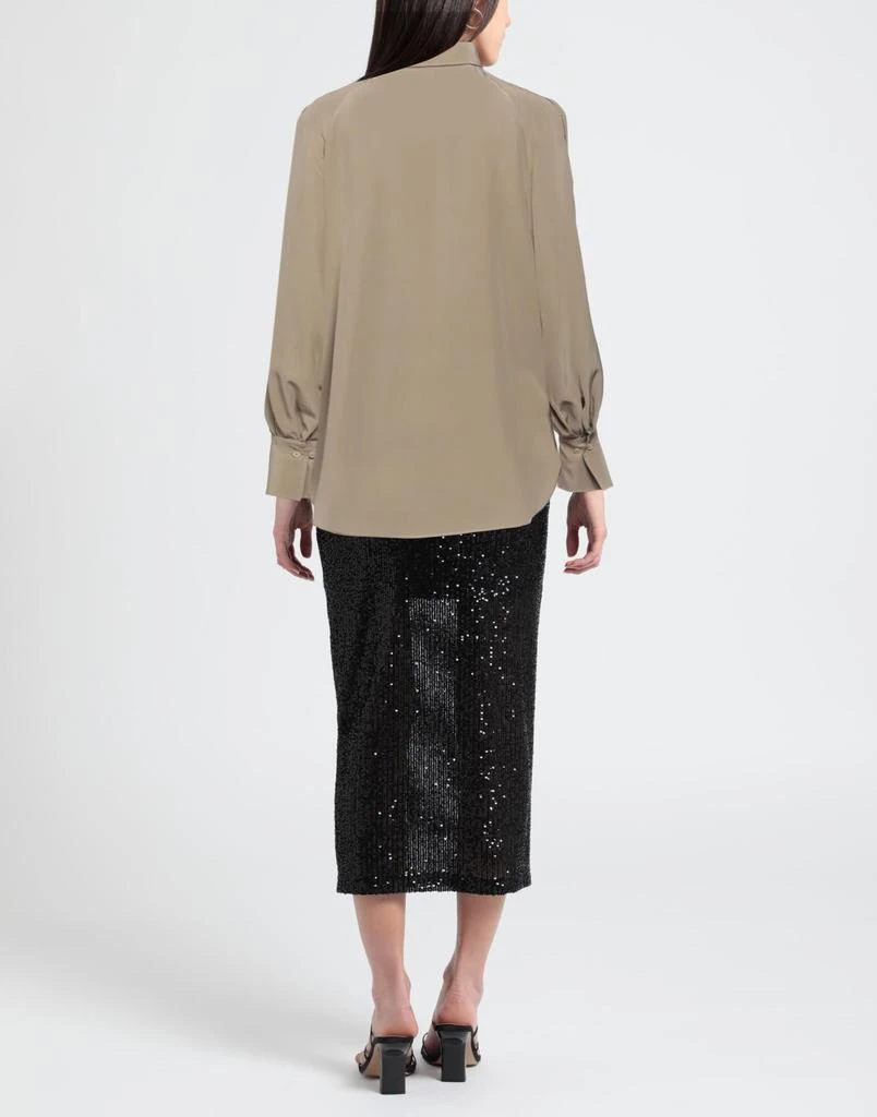 Brunello Cucinelli Silk shirts
blouses 3