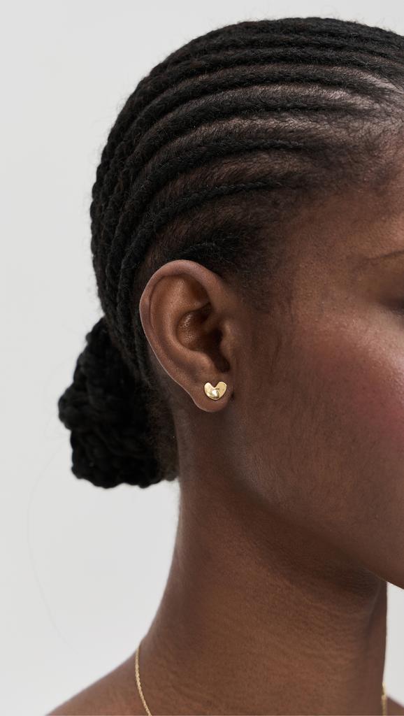 AGMES Sculpted Heart Studs