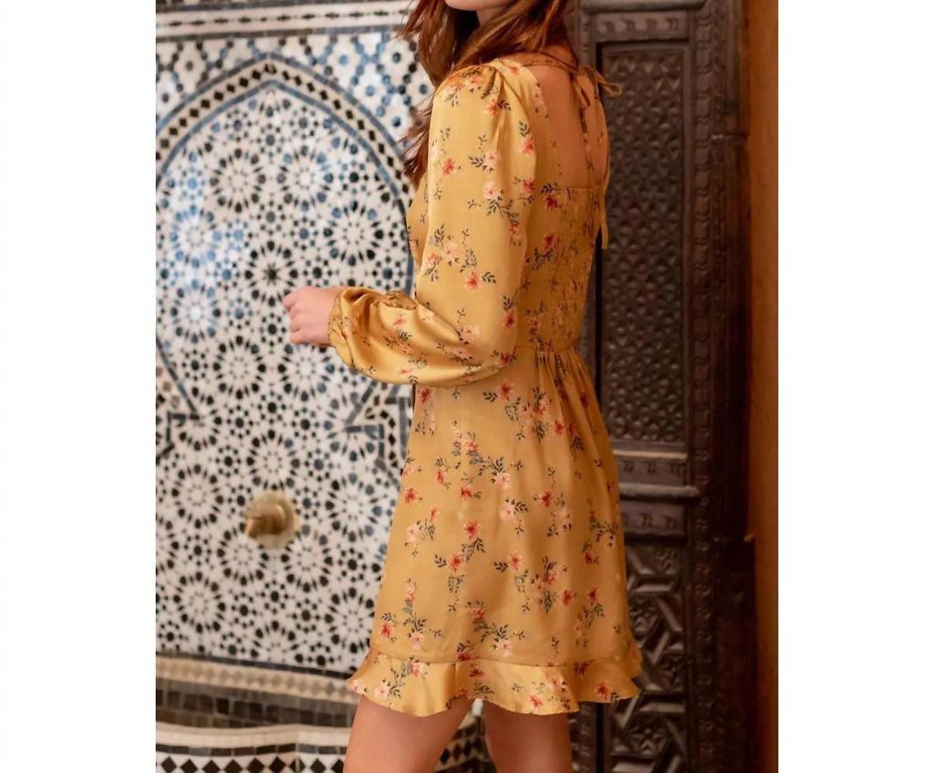 En Creme En Creme - Front Lace-Up Mini Dress