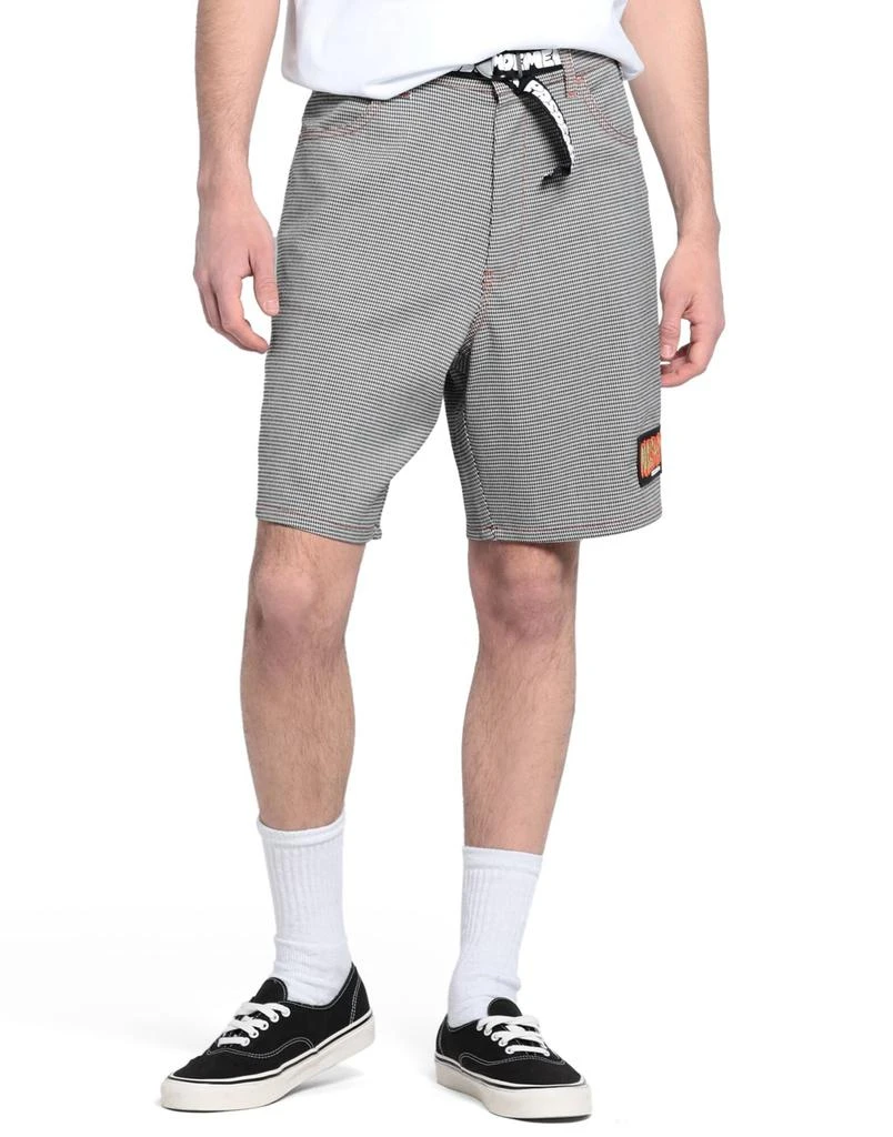 Pas de Mer Shorts & Bermuda 2