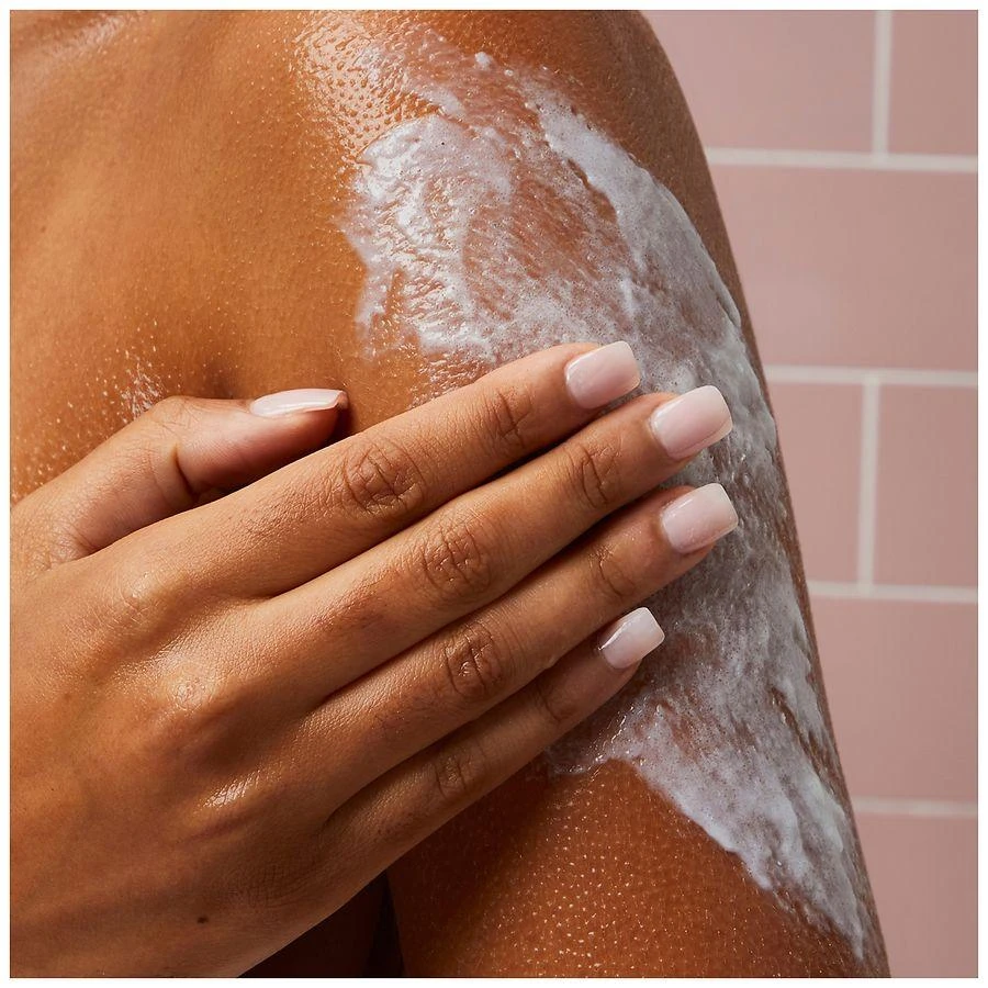 Soap
Glory Fresh as Fig Body Scrub 7