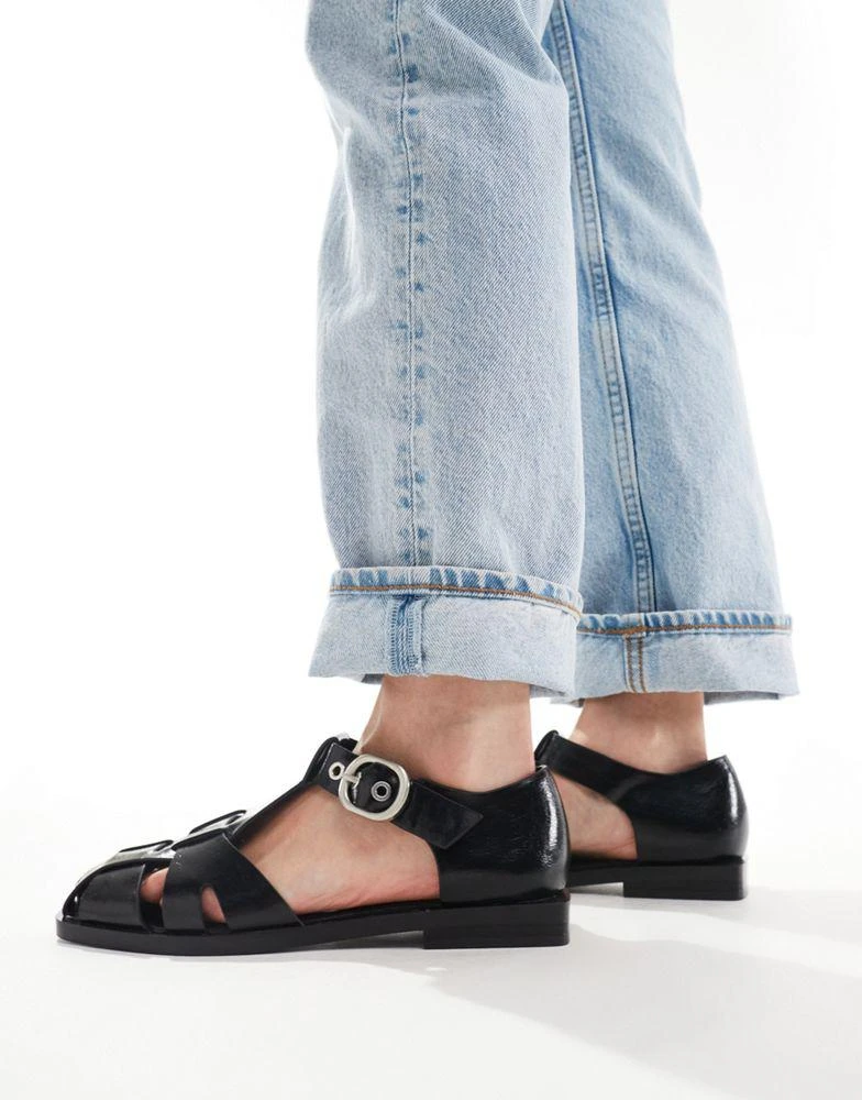 Stradivarius Stradivarius buckle detail covered toe sandal in black 1
