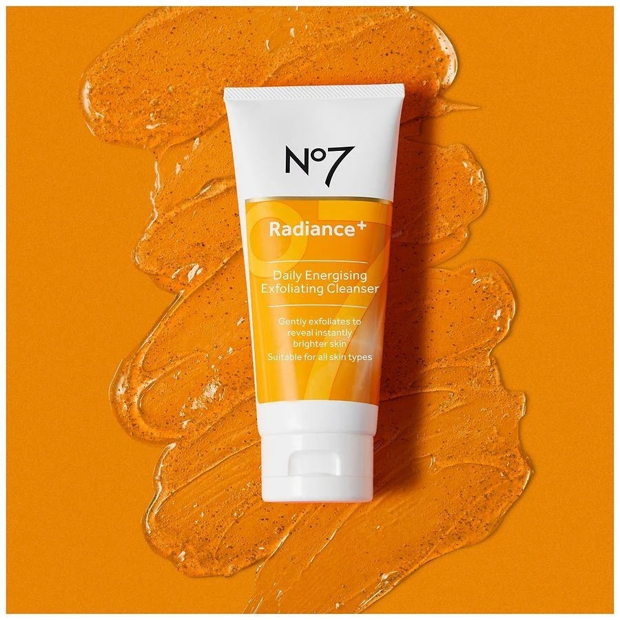 No7 Radiance+ Daily Energizing Exfoliating Cleanser 2