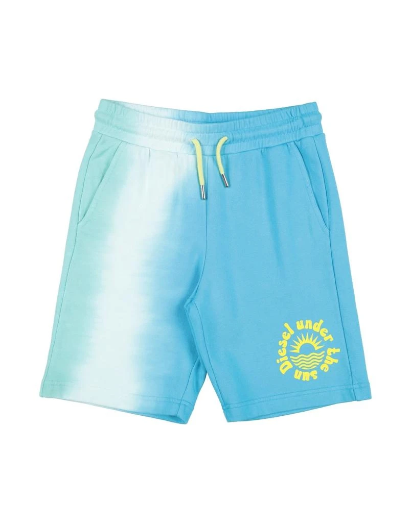 Diesel Shorts
Bermuda