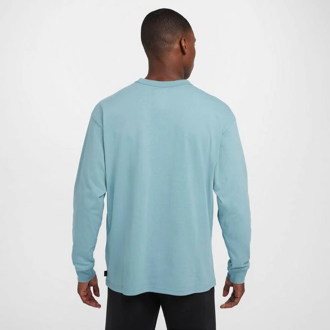 NIKE Men's Nike Sportswear Premium Essentials Long-Sleeve T-Shirt 3