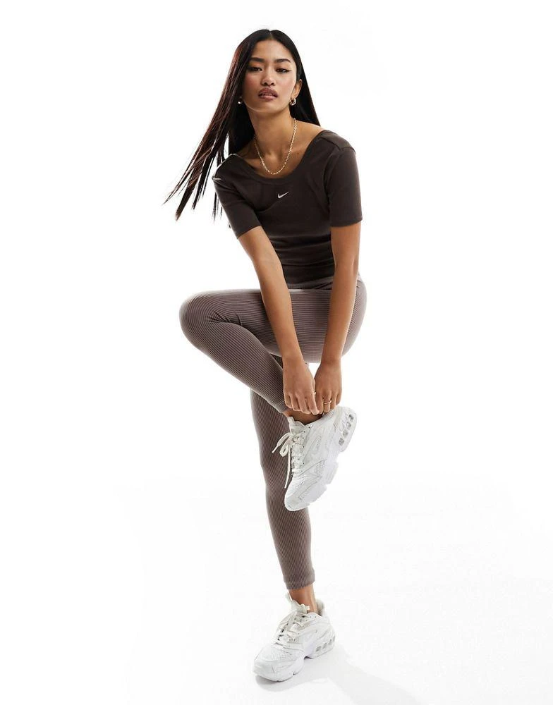 NIKE Nike mini-ribbed scoop back t-shirt in baroque brown 2